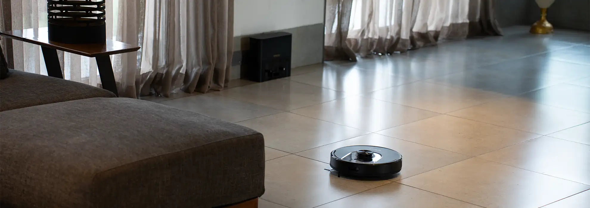Discover the Automatic Cleaning Robot for Modern Homes | Robolta